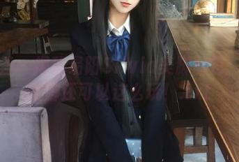 尤蜜荟 – 揭秘易阳Silvia美脚图包：原来美脚还可以这么玩！.txt