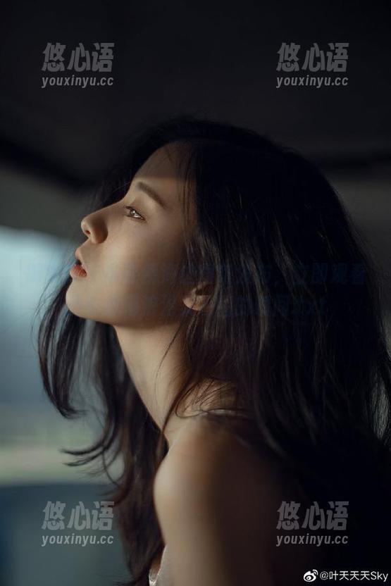 御女郎 - 岑雨桥海边图包发布，立即观看那些被海浪温柔包围的瞬间.txt