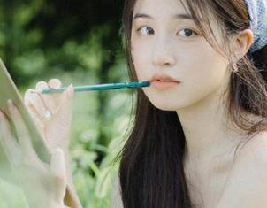 御女郎 – 红艳的裤里丝系列图包，福利内容一次性满足你的好奇心！.txt