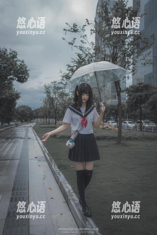 推女神 - 璀璨棉袜之路：Kiren_程程程写真照片合集，谁说袜子不能性感？.txt