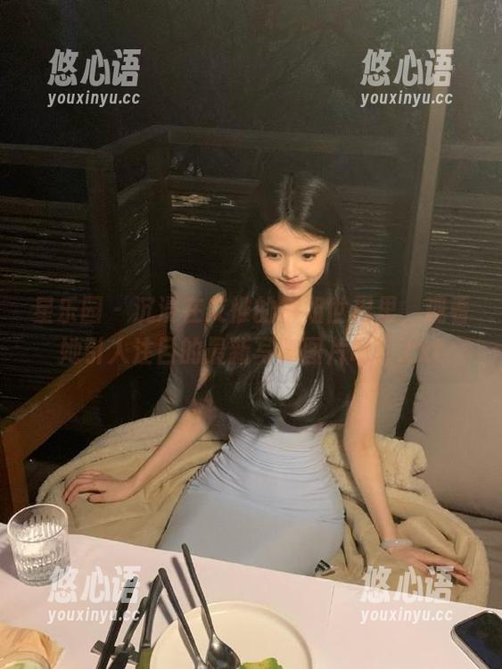 星乐园 - 沉浸在艾惟的御姐世界里，观看她引人注目的最新写真图片吧！.txt