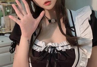 是依酱呀的蕾丝内衣2.0全套图包，唤醒你内心深处的浪漫情怀！.txt