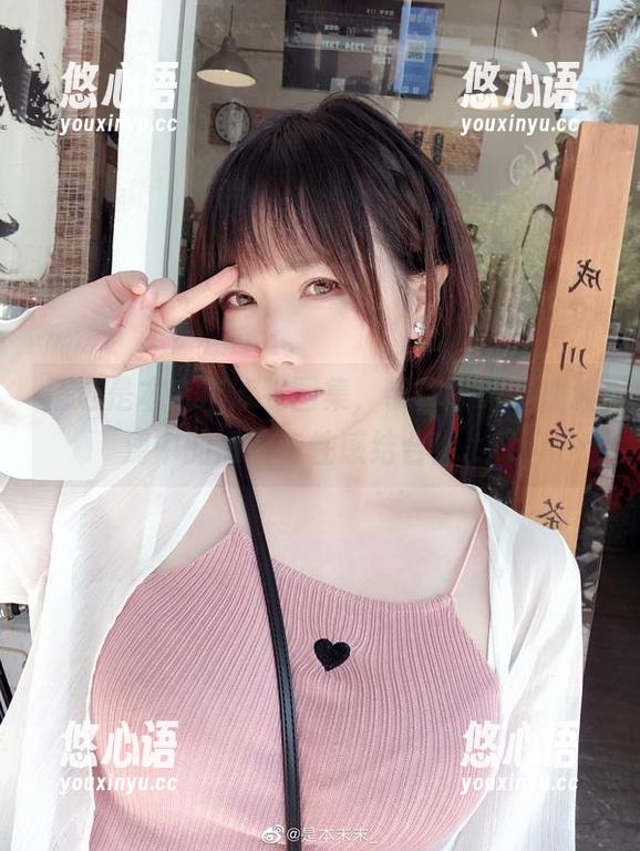 精选是本末末泳装图集，带你领略璀璨波涛中的清纯与性感结合！.txt