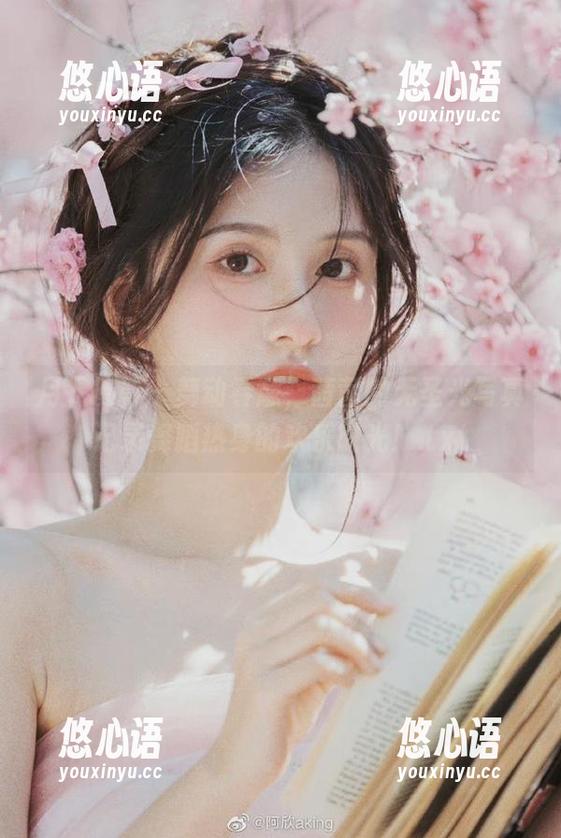 月下摄影 - 舞动春意，茜茜的无圣光写真记录舞蹈热身的欢乐时光！.txt