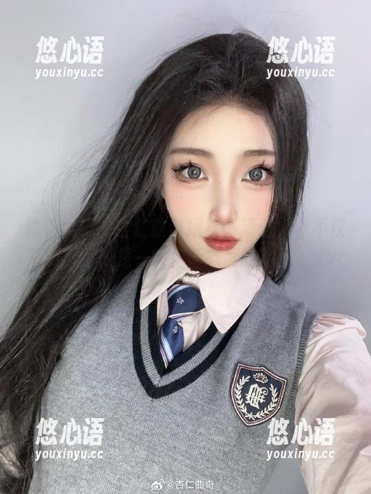 独特风格的杏仁曲奇短裤高清壁纸，不仅是摄影，更是一种生活态度的展现。.txt