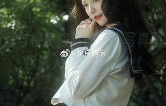 精致蕾丝与桃良阿宅的全套写真图片，带你进入梦幻世界.txt