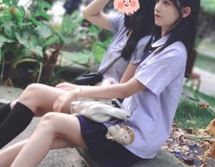 梦丝女神 – 乔儿水手服风格写真——不可错过的精美套图，尽显可爱气息.txt
