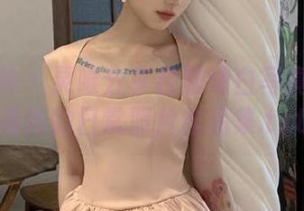 梦丝女神 – 灵唯分享校服纯白写真合集：清新的日常照片作品集.txt