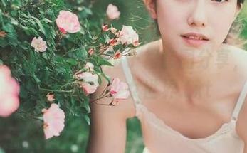 森萝财团精美白丝格子裙套图分享，带你进入唯美少女世界.txt