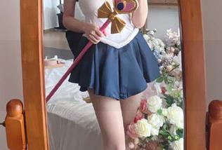 模范学院 – 沈佳熹最新力作：灰丝写真更新为你呈现不一样的风情.txt