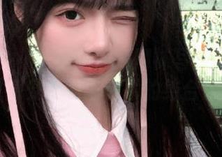 模范学院 – 一览胡润曦网袜写真原图与合集，感受时尚与艺术的结合！.txt