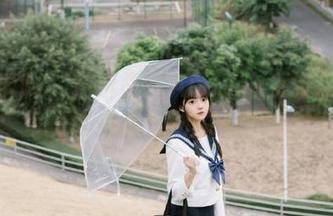 模范学院 – 精选露露Andrea女友美图合集：每一张都是心动的视觉盛宴.txt