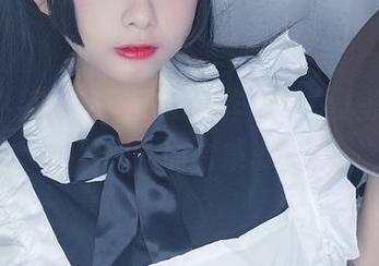樱井小莜的和风jk摄影作品，令人沉醉的梦幻画面合集.txt