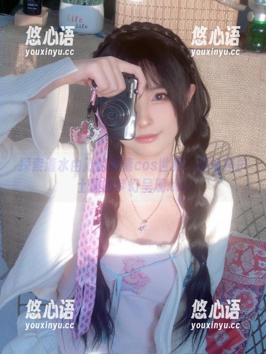 探索清水由乃的高清cos世界：英仙座护士服的梦幻呈现.txt