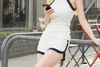 爱蜜社 – 浴缸里的光影故事：Abby李雅写真壁纸独特合集.txt