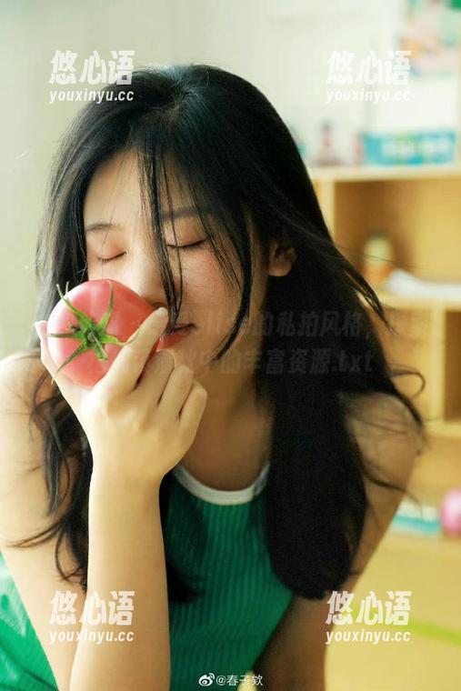 物恋传媒 - 感受elise的私拍风格，探索梧桐锁清秋中的丰富资源.txt