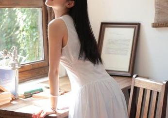 微密圈 – 猪小七定制礼服图集，畅读优雅与风格的交融.txt