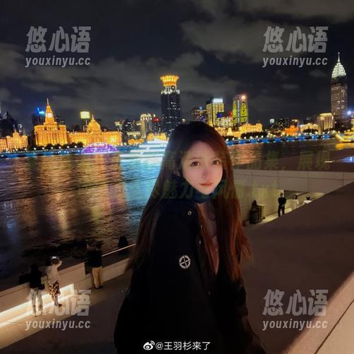 王羽杉 夏日魅力:王羽杉高清泳装作品集,展现沙滩的无尽魅力与风情.txt