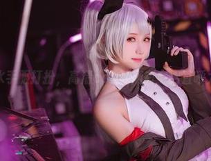 瓜希酱以水手服打扮，高清cos让所有宅男直呼太赞！.txt