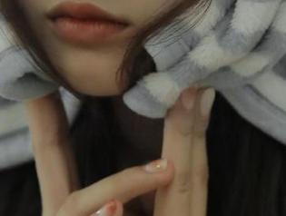 甜予摄影 – 迷人的白棉袜：觉醒你的时尚灵感思思图集！.txt