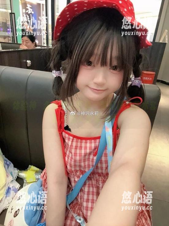 体验神沢永莉双人写真：梦幻般的艺术套图与感人合集.txt