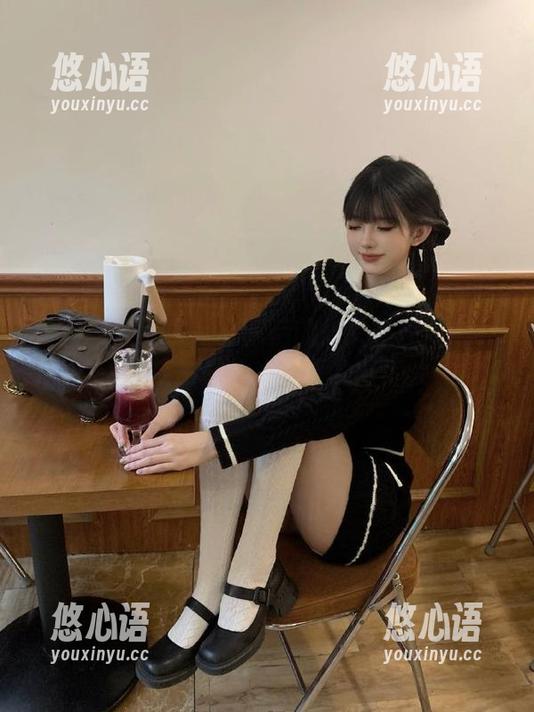 秀人网 - 私房写真背后的修女情怀：Elise谭晓彤的艺术探索之路.txt