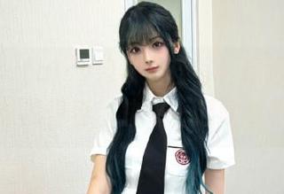 秀人网 – fairy如歌女孩写真精选：在镜头下绽放的青春，快来一起欣赏吧！.txt