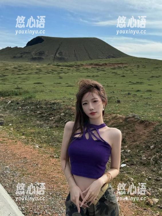 秀人网 - 通过严利娅Yuliya的牛仔裤写真，图包展现出日常的时尚哲学，别错过！.txt