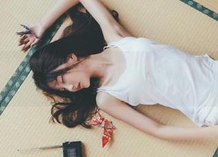 秀人网 – 细致入微，八宝icey美脚写真集原图展现无与伦比之美.txt