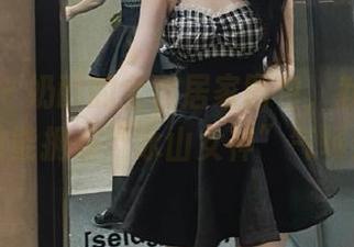 秀人网 – 奶酥的全套居家图包，教你如何在家也能拥有“冰山女神”气场！.txt