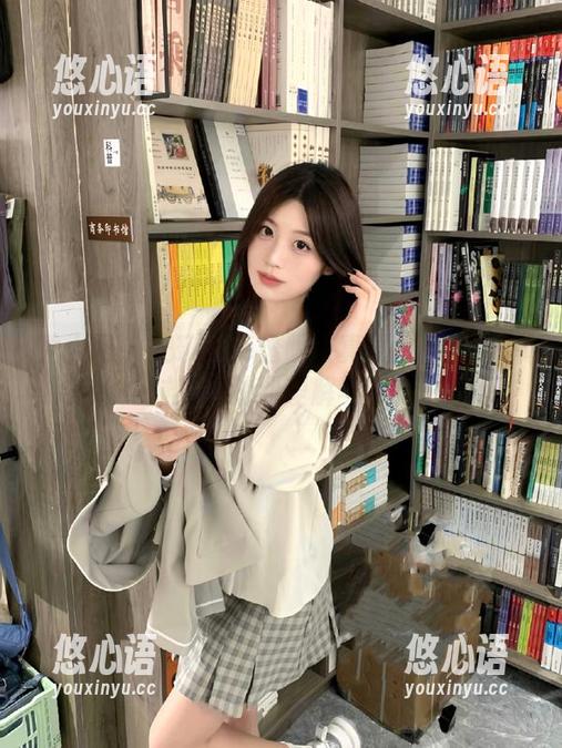 秀人网 - 安琪Yee透明写真展：高清图片描绘她对美的独到理解与诠释！.txt