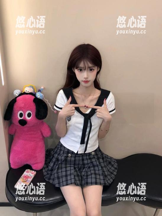 秀人网 - 小甜angle倾情呈现黑色写真，原图中蕴含的故事让人魂牵梦萦！.txt