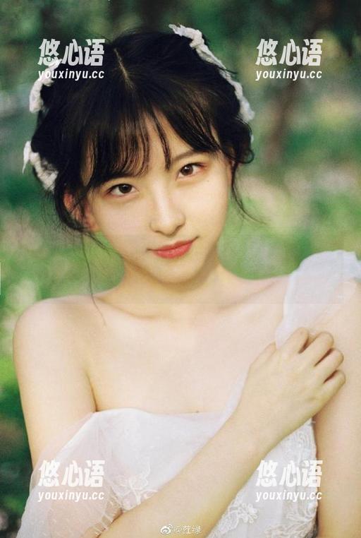 秀人网 - 夏日恋曲：小雨baby的写真作品原图集带你走进夏天的美好.txt