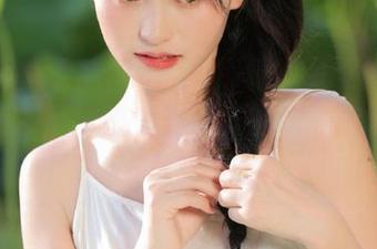 秀人网 – 林子欣reya精美套装壁纸合集，倾情奉献给热爱时尚与艺术的您，尽请下载！.txt