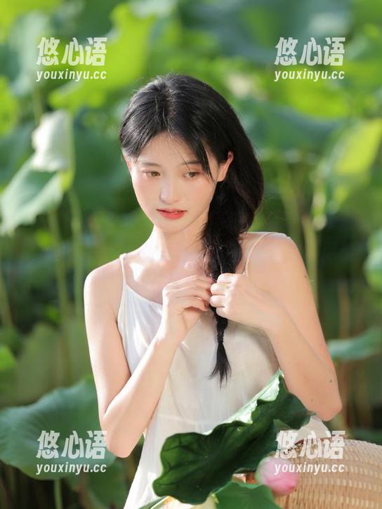秀人网 - 林子欣reya精美套装壁纸合集，倾情奉献给热爱时尚与艺术的您，尽请下载！.txt