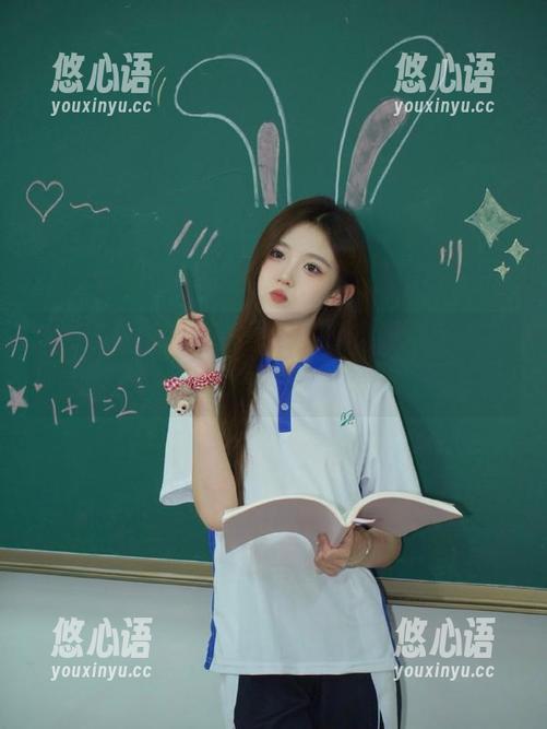 秀人网 - 温妮的礼服之旅：原图资源分享，看看我如何在镜头前变身女王！.txt