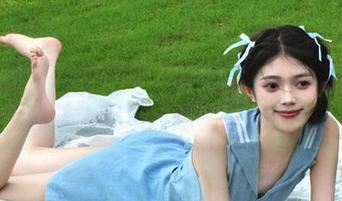 秀人网 – 穿上睡衣，熊吖BOBO的写真作品为何让人忍不住想一探究竟？.txt