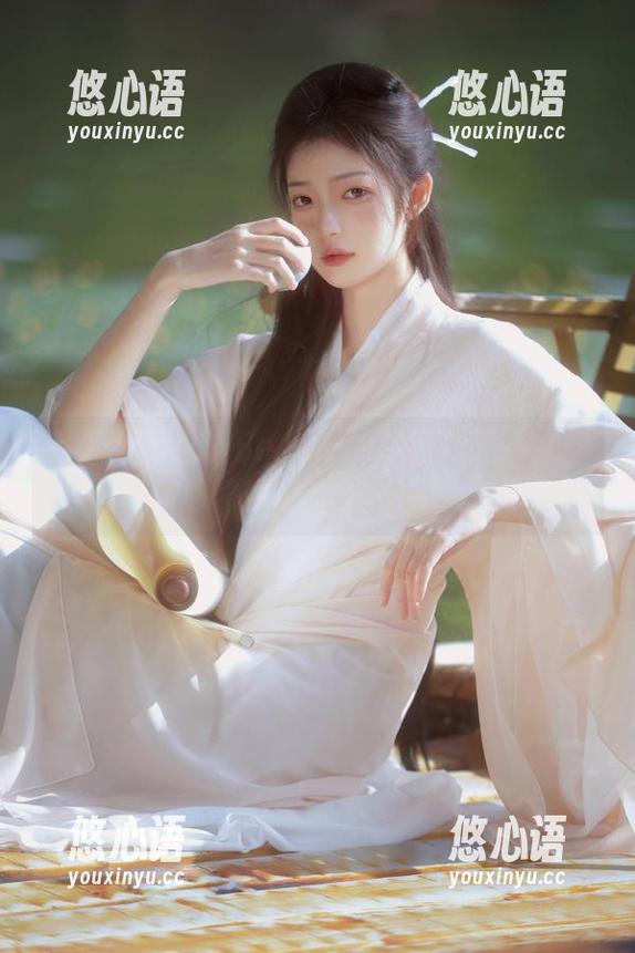 秀人网 - 白洁Bessie的旗袍作品精选：让你一次领略古典之美与现代风尚.txt