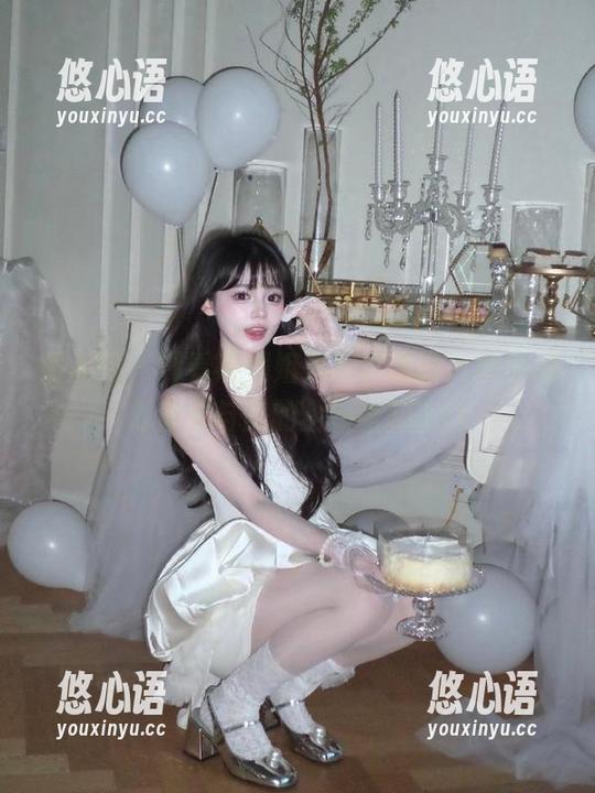 秀人网-筱慧 秀人网 - 观看筱慧姐姐写真原图,感悟她对青春与美的全新诠释.txt
