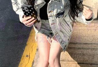 秀人网 – 陆萱萱私拍写真作品，柔软睡衣散发的无限魅力.txt