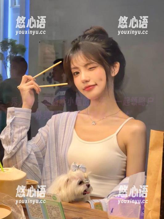 秀人网 - 跟随陈小喵的脚步，一起领略户外美图中的奇妙瞬间！.txt