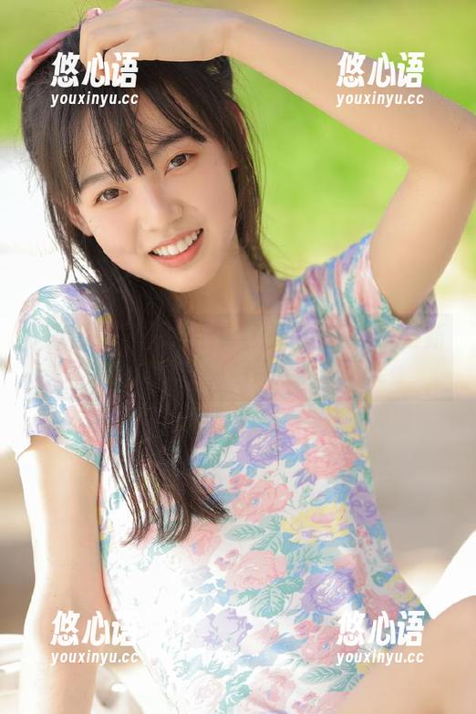 秀人网 - 陈思琪的夏日私拍作品集：清新自然的夏日气息尽显其中.txt