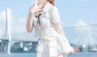 秀人网 – 在韩静安的职业装美腿写真中，探索都市女性的时尚灵感.txt