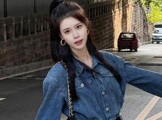 秀人网 – 与麦琪绫冰激淋共度静谧时光，绝美浴室私拍套图任你欣赏！.txt