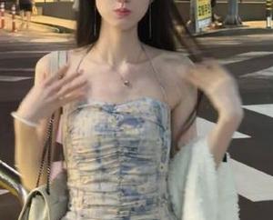 秀人网 – 拥有龙泽美曦温柔之美，网盘下载她的精选写真，尽享静谧优雅.txt