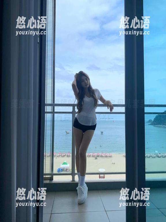 美媛馆 - 无滤镜的光影：嘉宝贝儿套装图片合集分享.txt