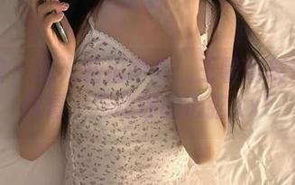 美媛馆 – 迷人私拍图集：王馨瑶展现肉丝风情，撩动你的心弦.txt