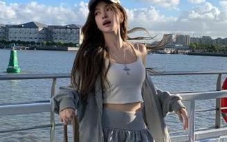 舞蹈生日记 – 子琳浴室高清写真作品集：梦幻与现实的交织.txt