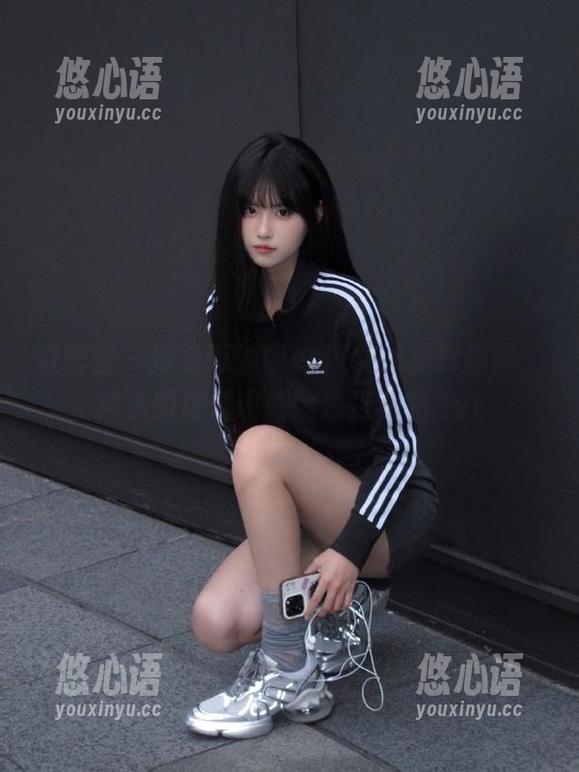 微密圈 - 探索葱油饼er修女的摄影作品，精选图库展现她的独特视角.txt