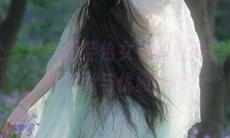 蜜桃社 – 尽享唐佳怡女神的私房美图，演绎时尚与优雅.txt